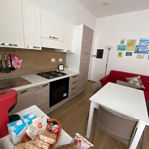 Apartament Little House Galileo, Reggio di Calabria